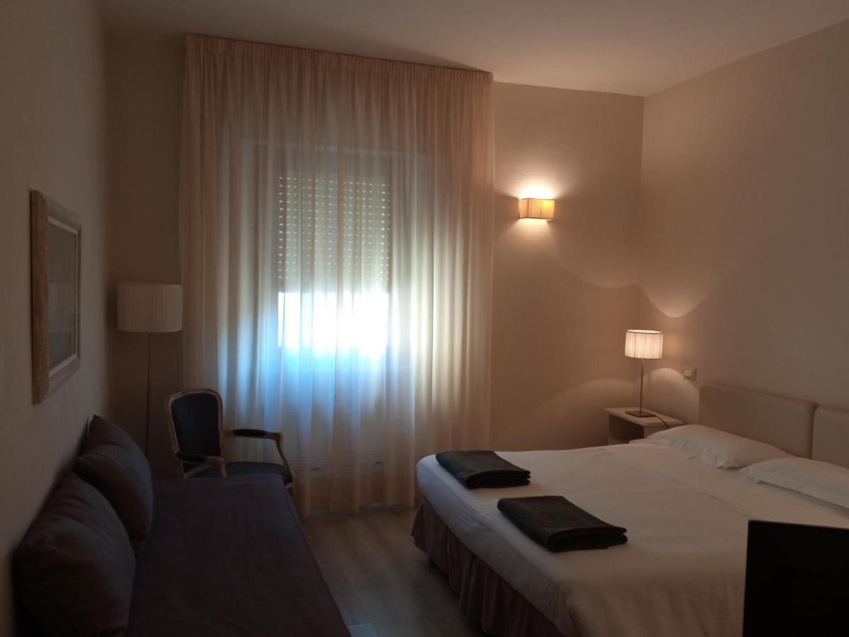 Hotel Touring Livorno Exterior foto
