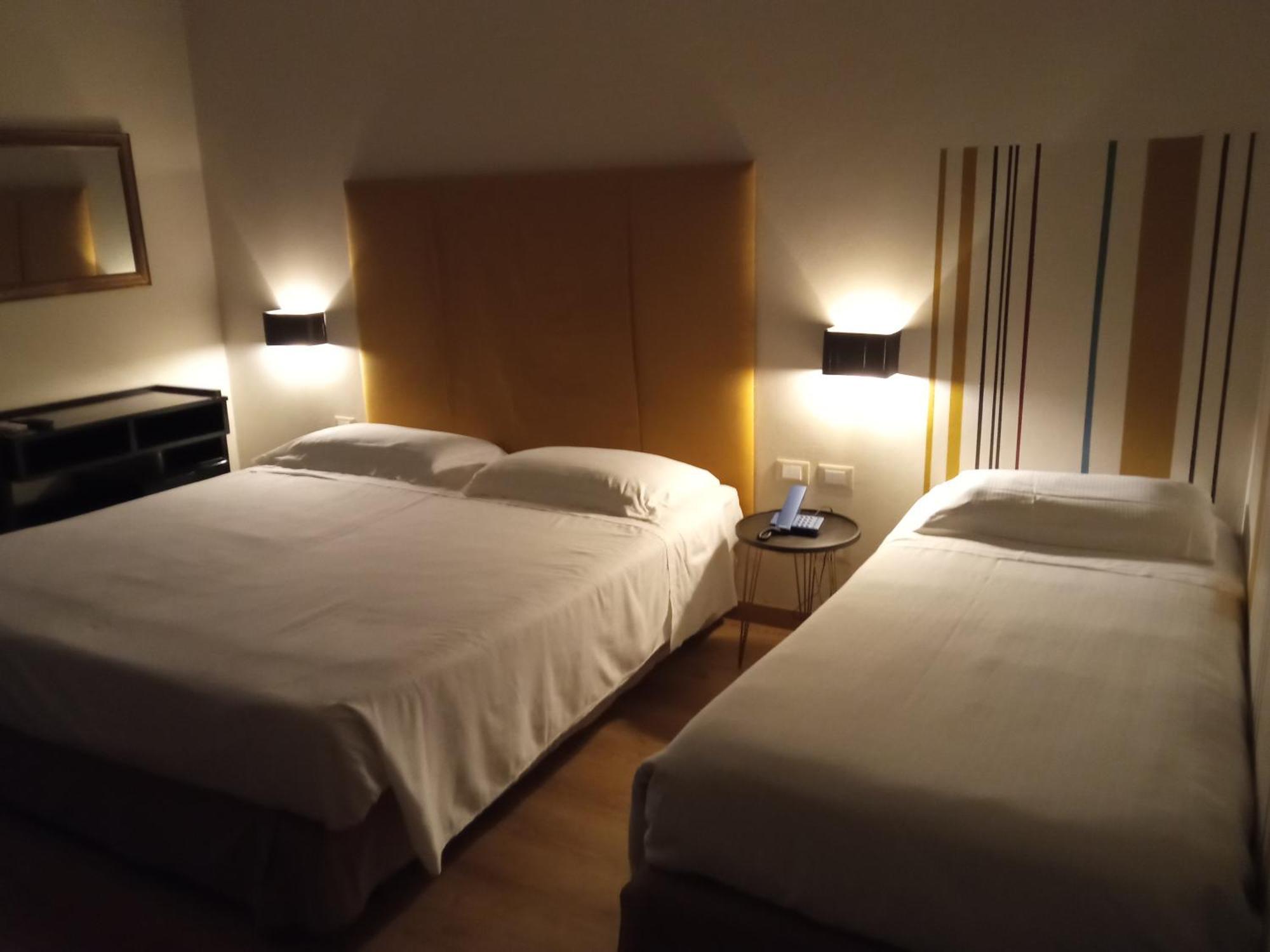 Hotel Touring Livorno Exterior foto